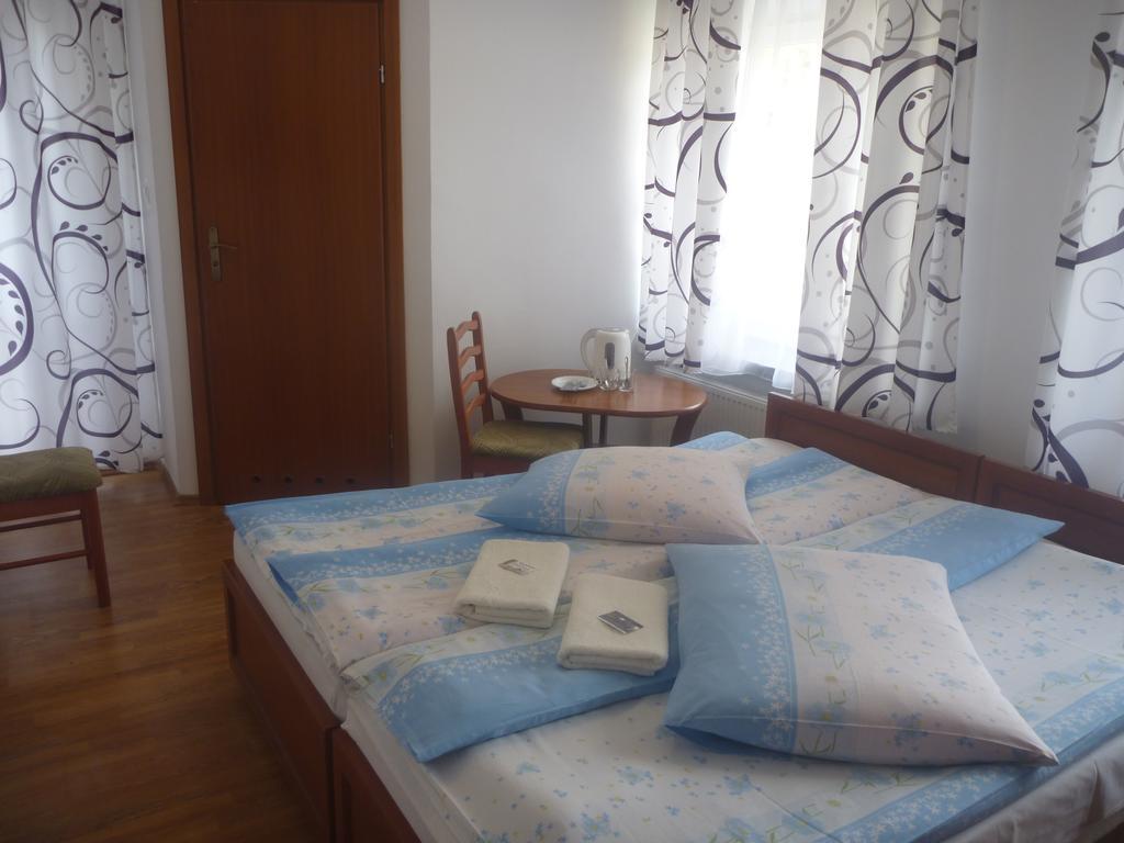 Bed & Breakfast Osrodek Wypoczynkowy Nad Stawem - By The - Erholungsheim Am - Prazdninovy Dum U Jezera