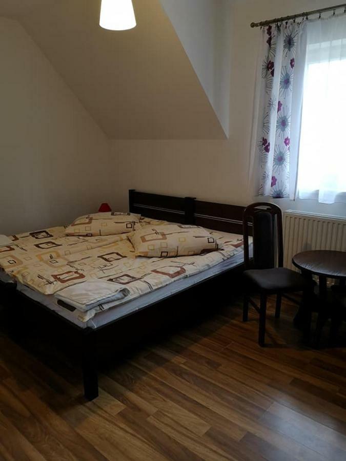 Bed & Breakfast Osrodek Wypoczynkowy Nad Stawem - By The - Erholungsheim Am - Prazdninovy Dum U Jezera